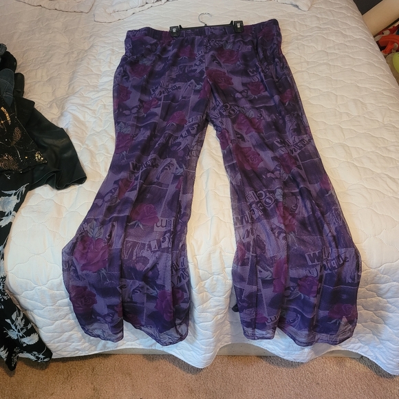 Size 3 Betsey Johnson/Torrid Flare Bottom Pants - Picture 1 of 3